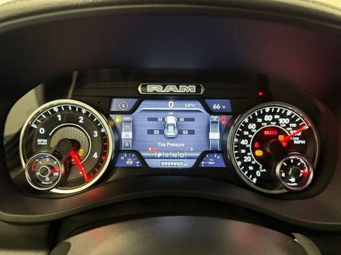 Used 2024 RAM 2500 Laramie image 19