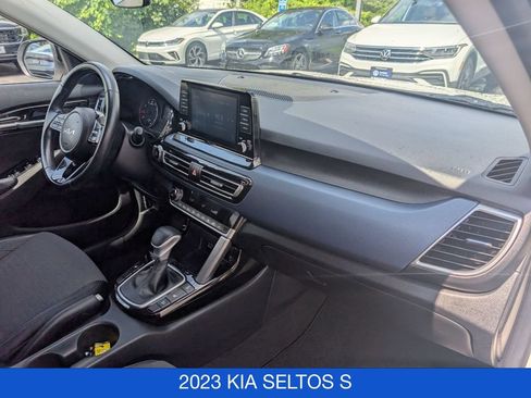 Used 2023 Kia Seltos S AWD/4WD image 31