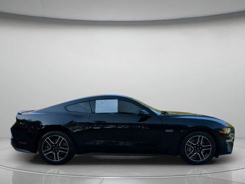 Certified 2022 Ford Mustang GT Premium RWD image 32