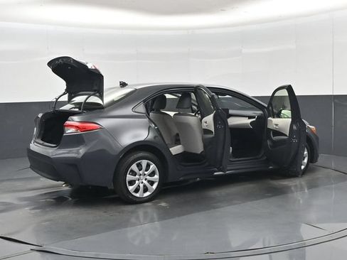 Used 2025 Toyota Corolla LE FWD image 55