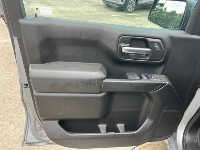 Used 2025 Chevrolet Silverado 1500 Custom RWD image 12