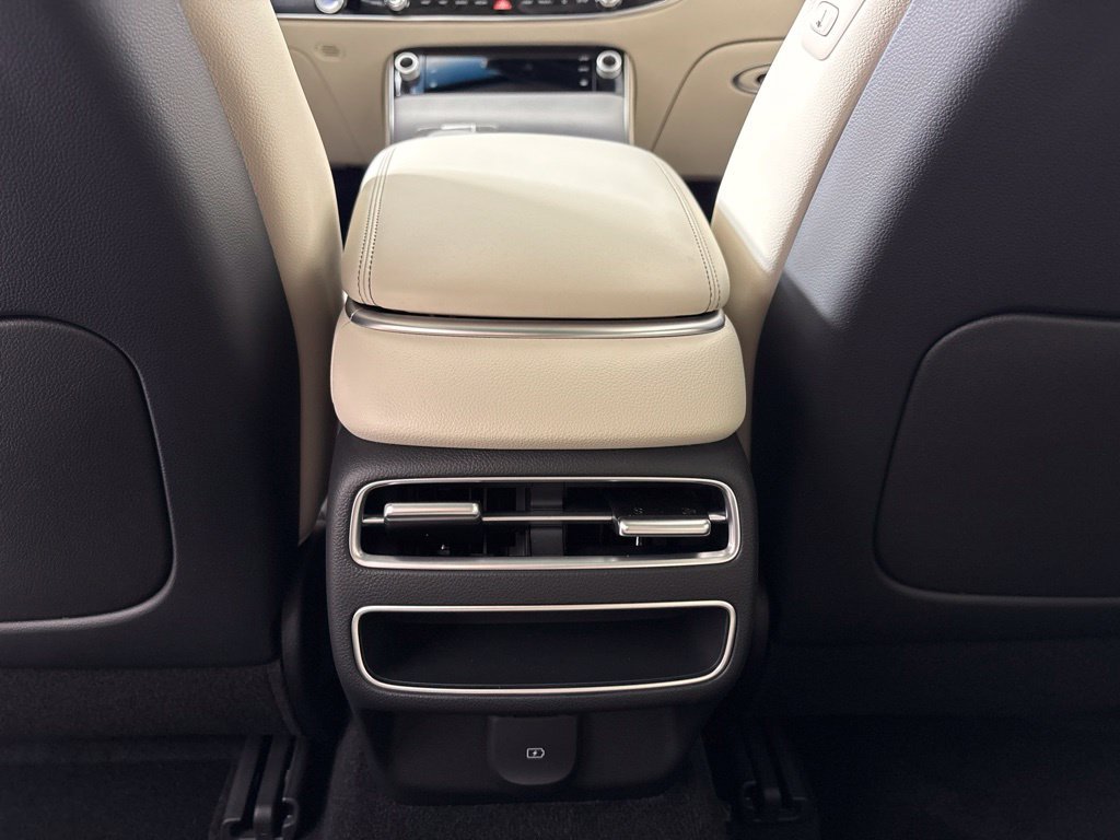 New 2027 Genesis GV70 2.5T Select AWD/4WD image 25