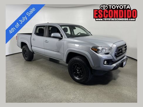 Certified 2020 Toyota Tacoma SR5 RWD image 1
