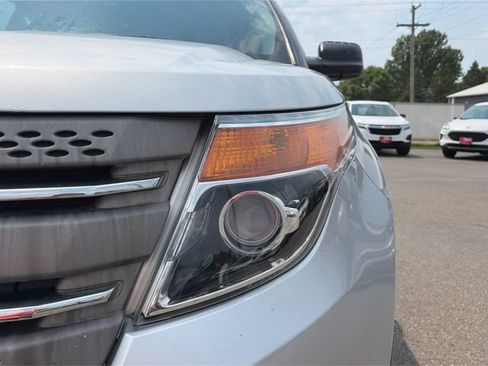 Used 2015 Ford Explorer FWD image 17