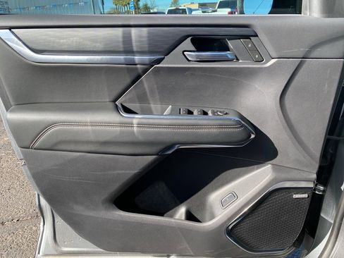 New 2025 GMC Acadia Elevation w/ Elevation Premium Package image 37