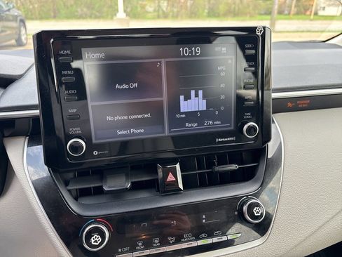 Used 2022 Toyota Corolla LE image 15