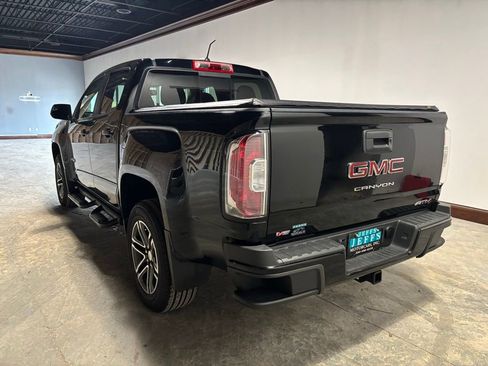 Used 2022 GMC Canyon AT4 w/ Trailering Package image 8