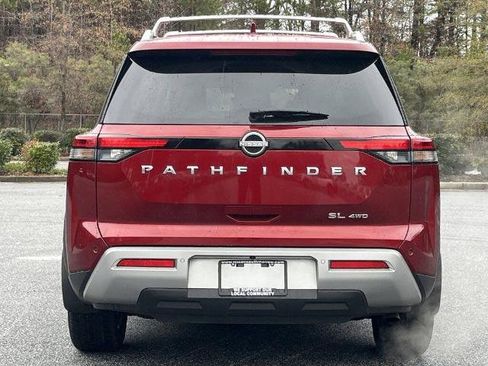 Certified 2025 Nissan Pathfinder SL image 23