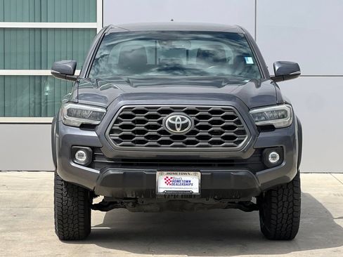 Used 2020 Toyota Tacoma TRD Off-Road w/ Technology Package AWD/4WD image 6