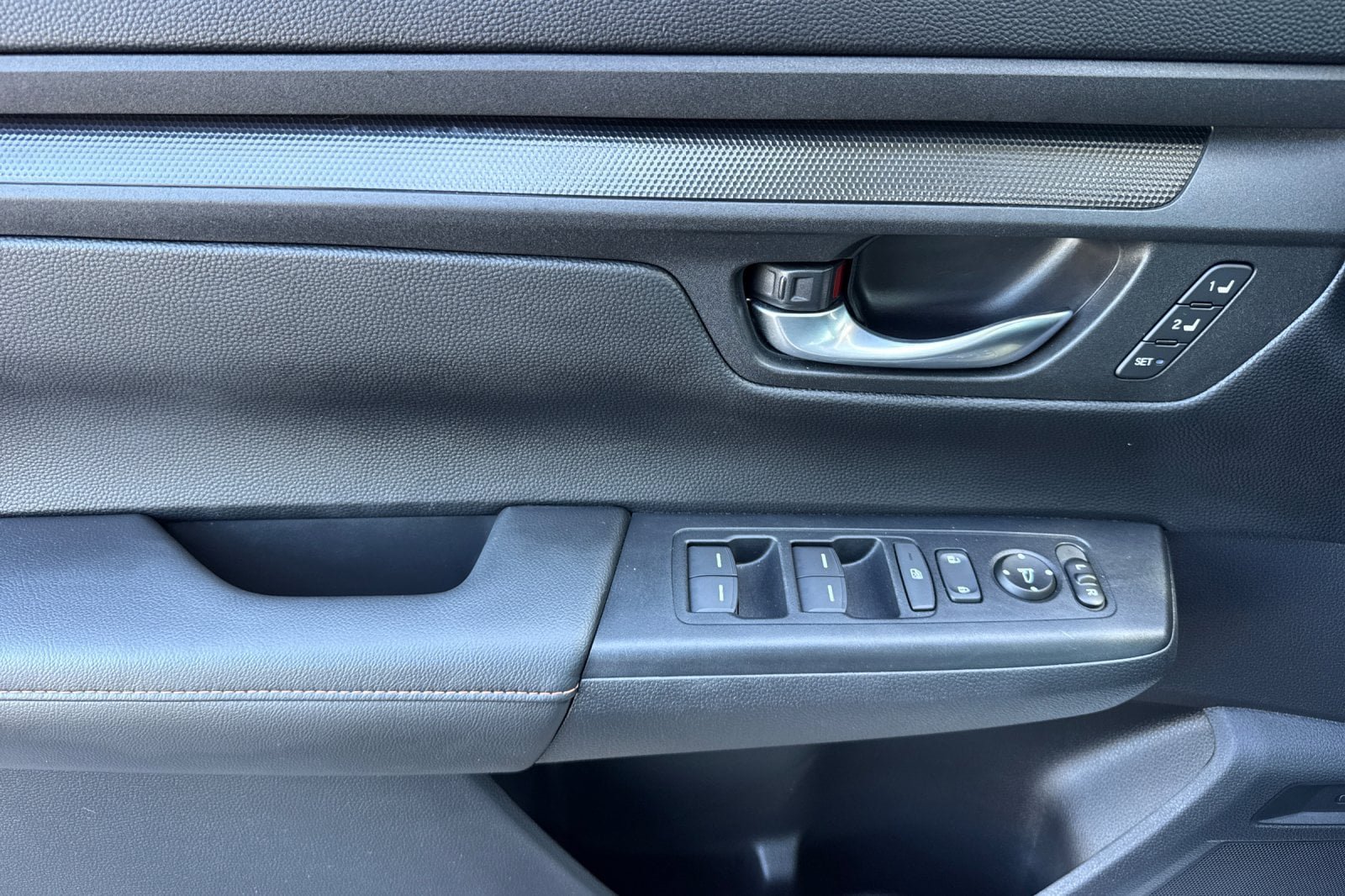 Used 2024 Honda CR-V Sport-L image 8