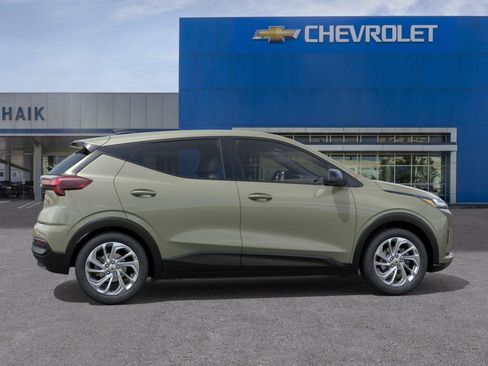 New 2027 Chevrolet Bolt LT w/ Comfort Package FWD image 5