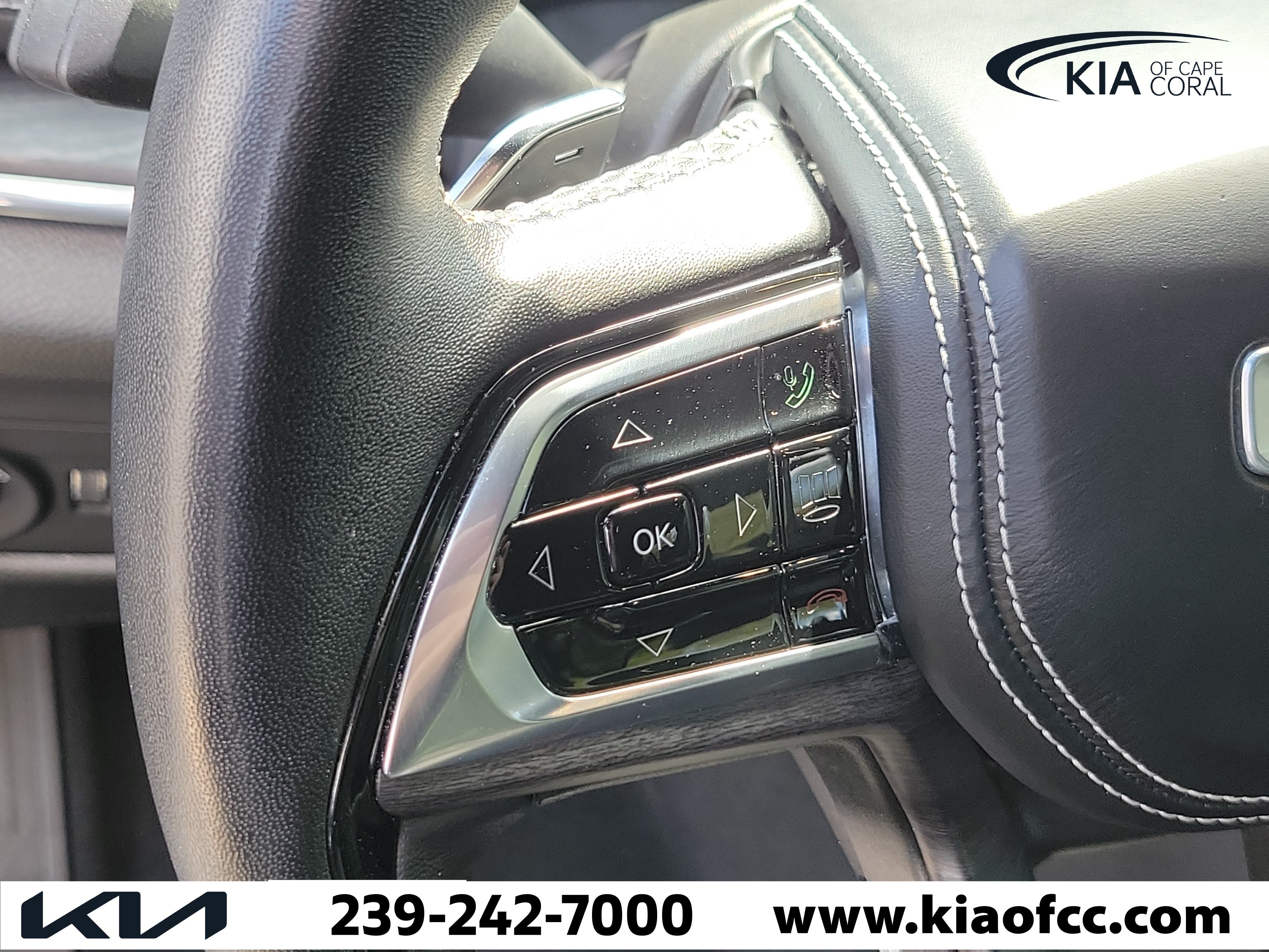 Used 2023 Jeep Grand Cherokee Overland w/ Adv Protech Group III RWD image 27
