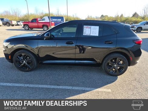 Used 2022 Buick Envision Essence w/ Technology Package II image 2