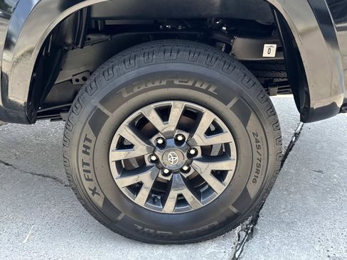 Used 2023 Toyota Tacoma SR5 RWD image 4