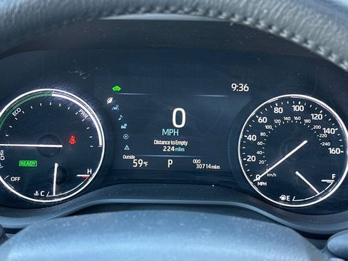 Certified 2023 Toyota Sienna Limited image 33