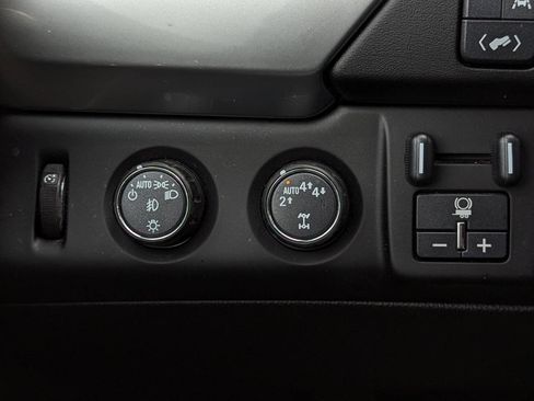 Used 2017 Chevrolet Tahoe LT w/ LT Signature Package image 27