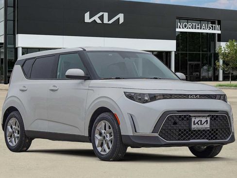 Certified 2024 Kia Soul LX w/ Option Group 015 image 8