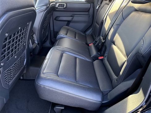 New 2025 Ford Bronco Badlands w/ Sasquatch Package image 22