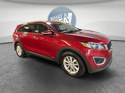 Used 2017 Kia Sorento LX w/ LX Convenience Package