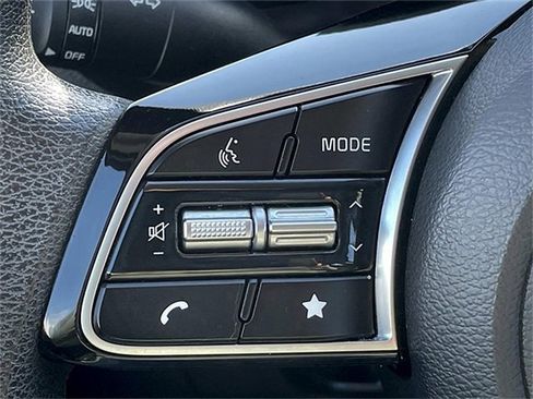 Used 2023 Kia Forte LXS image 21