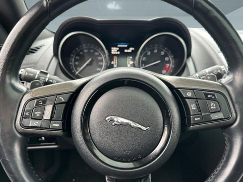 Used 2015 Jaguar F-TYPE Coupe RWD image 16