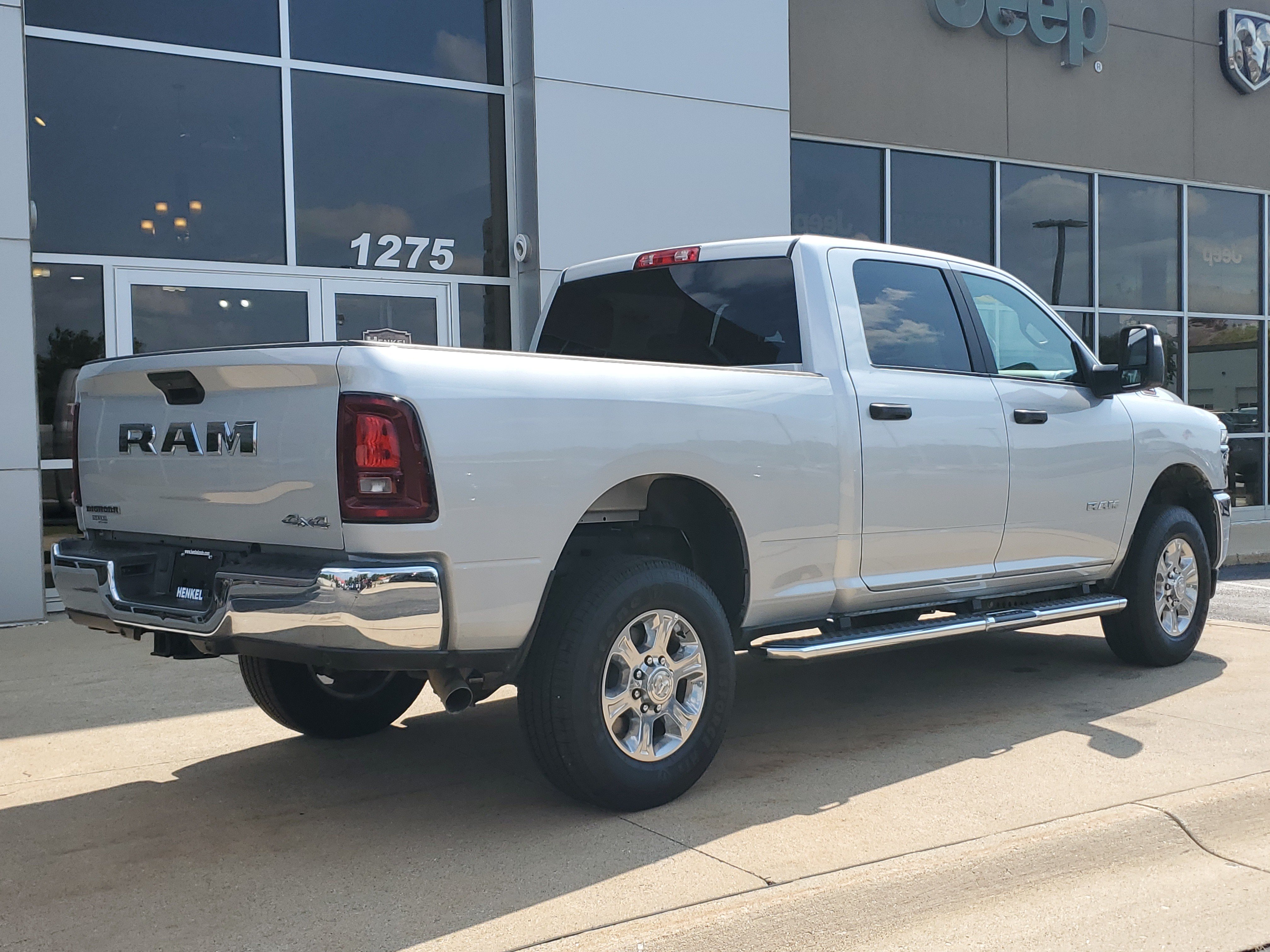 Used 2026 RAM 2500 Big Horn AWD/4WD image 4