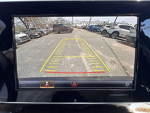 Used 2018 Mercedes-Benz C 300 4MATIC Sedan image 25