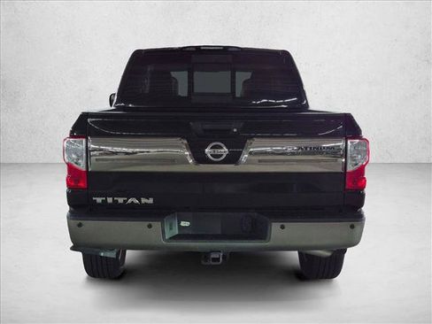 Used 2018 Nissan Titan Platinum Reserve w/ Platinum Utility Package RWD image 4