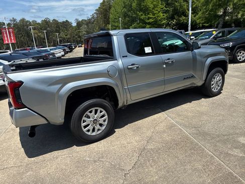 New 2026 Toyota Tacoma SR5 RWD image 7