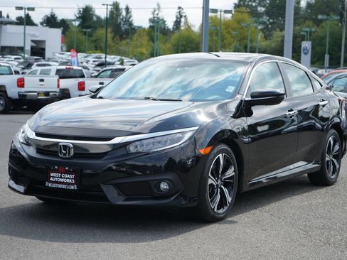 Used 2017 Honda Civic Touring image 1