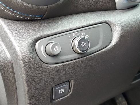 Used 2023 Chevrolet Blazer RS w/ Driver Confidence II Package image 8