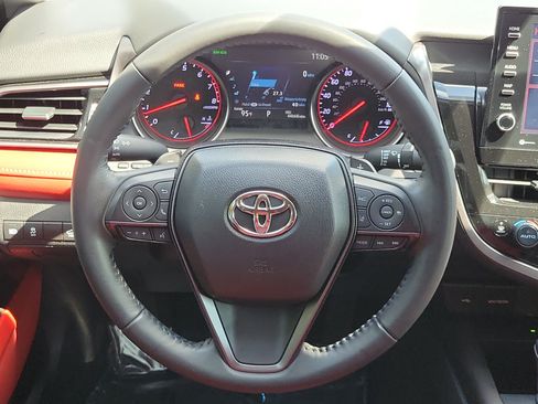 Used 2023 Toyota Camry XSE FWD image 19
