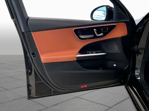 Used 2024 Mercedes-Benz C 300 Sedan image 19