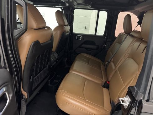 Used 2022 Jeep Wrangler Unlimited Rubicon 4xe w/ Safety Group image 40