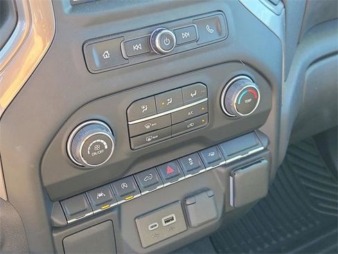 Used 2024 Chevrolet Silverado 1500 Custom image 25