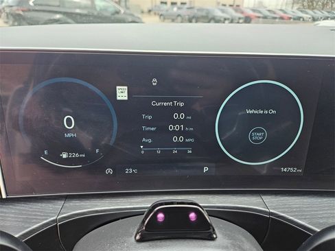 Used 2025 Hyundai Santa Fe Limited image 19