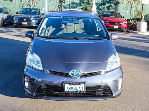 Used 2015 Toyota Prius Two image 2