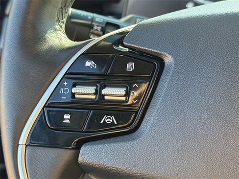 Used 2024 Kia Niro SX Touring image 29