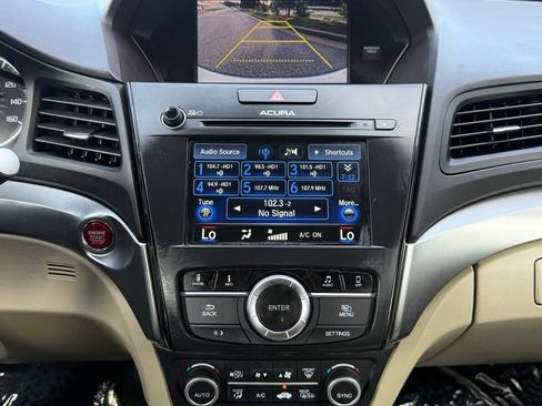 Used 2017 Acura ILX FWD image 31