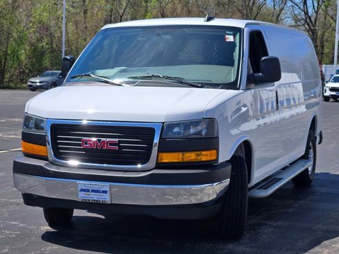 Certified 2024 GMC Savana 2500 w/ Driver Convenience Package RWD image 4
