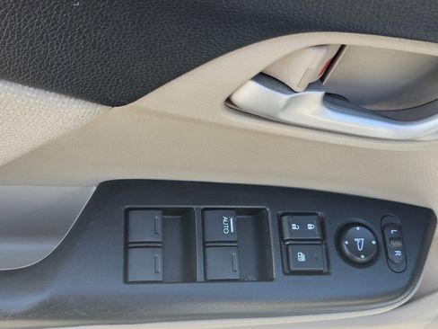 Used 2013 Honda Civic LX image 33