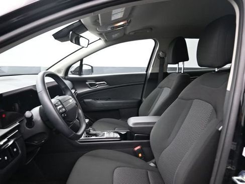 Used 2026 Kia Sportage LX FWD image 14