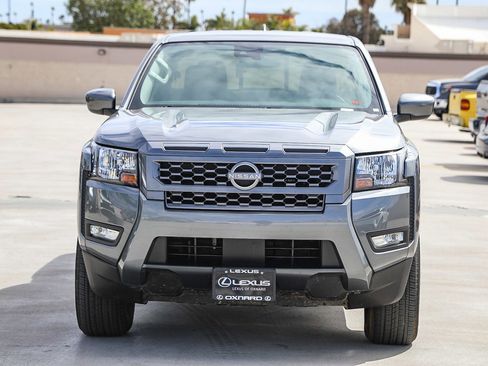 Used 2025 Nissan Frontier SV w/ SV Convenience Package RWD image 2