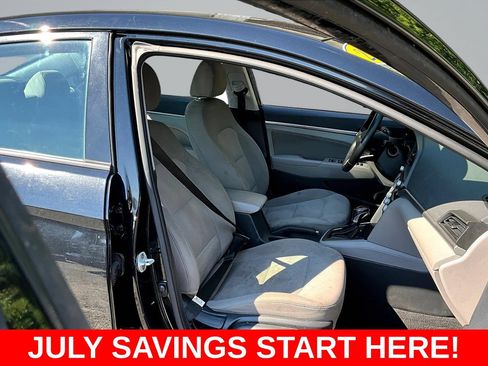 Used 2020 Hyundai Elantra Value Edition FWD image 29