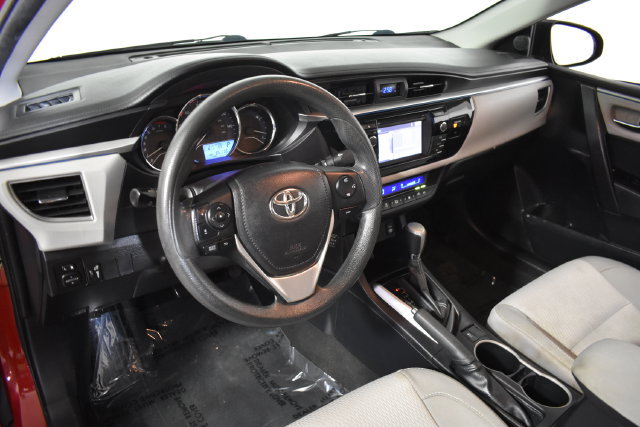 Used 2014 Toyota Corolla LE FWD image 12