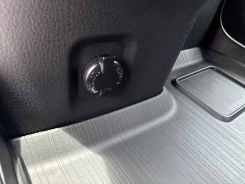 New 2026 Toyota Sienna XLE FWD image 44