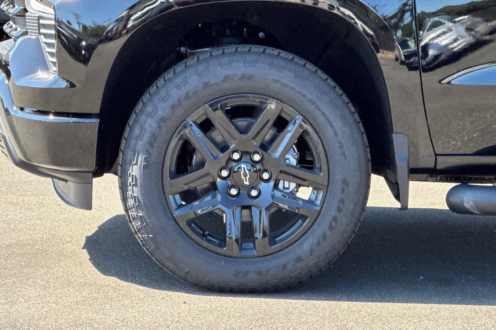 New 2026 Chevrolet Silverado 1500 RST w/ RST Select Package AWD/4WD image 35