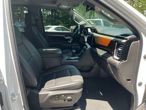 Used 2022 GMC Sierra 1500 Denali AWD/4WD image 11