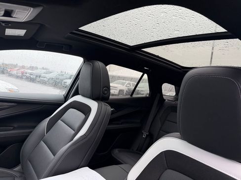 Used 2024 Chevrolet Blazer EV LT image 11