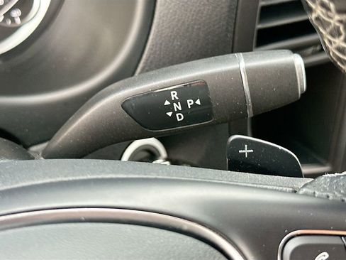 Used 2018 Mercedes-Benz Metris Passenger image 16